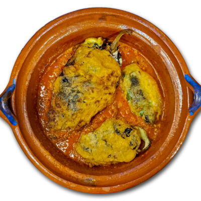 Fyllda chili i tomatsås (Chili Rellenos en Salsa Jitomate)