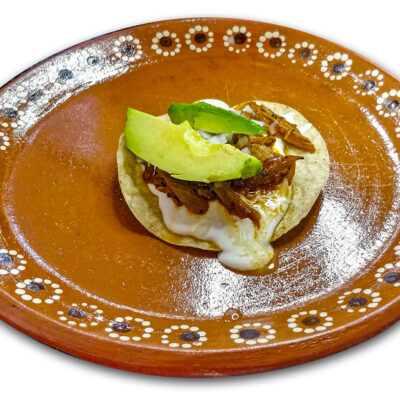 Tostada med biff-tinga