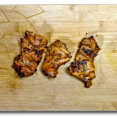 Grillad chipotlemarinerad kycklinglårfilé