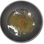 Hetta upp oljan till ungefär 170 grader. Testa gärna med en vitlöksklyfta