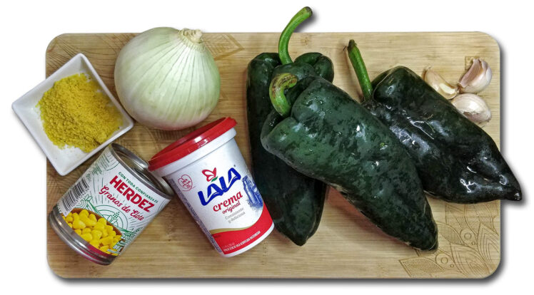 Ingredienser för Rajas Poblanas