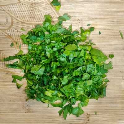 Hackad koriander