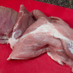 Skinkschnitzel eller liknande styckesdetal