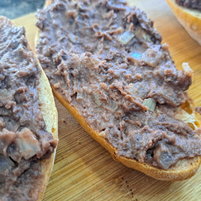 Bred på ett lager bönor