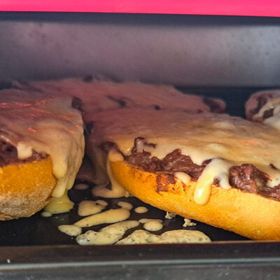 Gratinera dina Molletes i en ugn