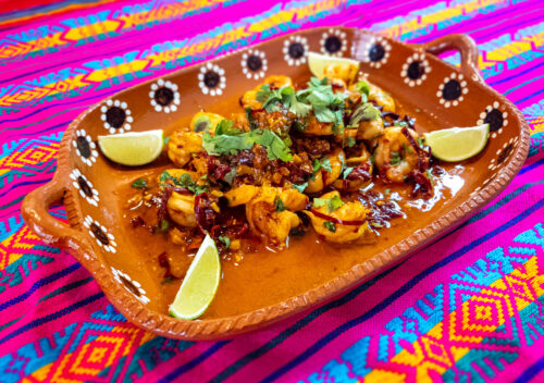 Camarones al guajillo – räkor med vitlök, mild chili, smör och vin