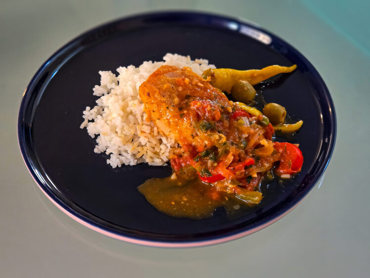 Huachinango a la Veracruzana med vitt ris