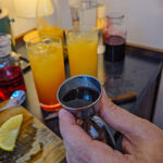 ca 1/3 cordial av mängden Tequila