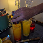 Häll försiktigt över drinken