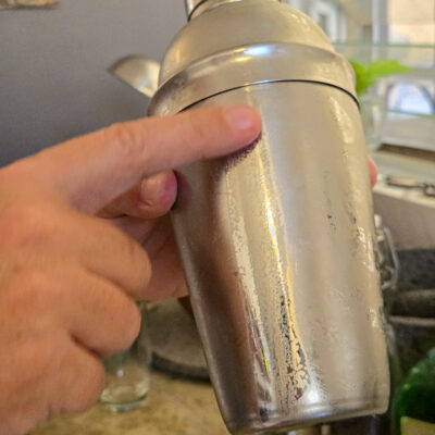 Skaka tills shakern blir isande kall