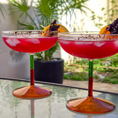 Margarita med smak av syrlig hibiskusblomma
