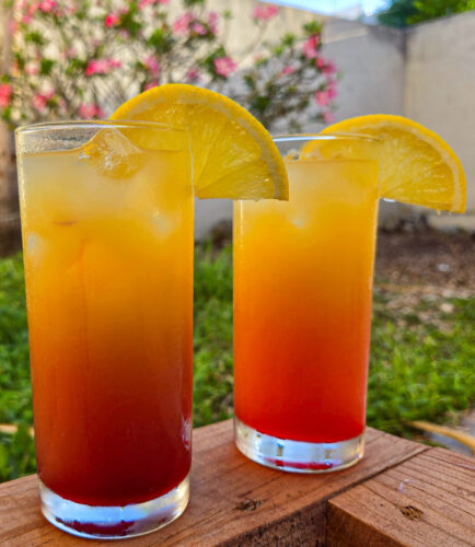 Tequila Sunrise – och vår förbättrade version: Yucatecan Sunset