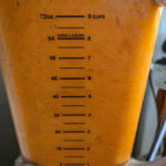 Kör blendern en stund till tills allt är ordentligt mixat.